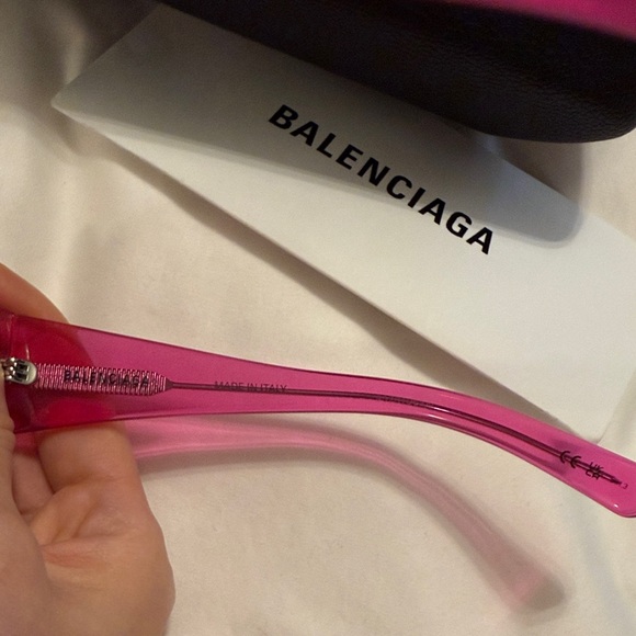 Balenciaga Bold Fuchsia Sunglasses - Picture 4 of 8